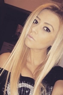 Ellen Christina, 22, Skanör med Falsterbo, Svenska Mutual masturbation